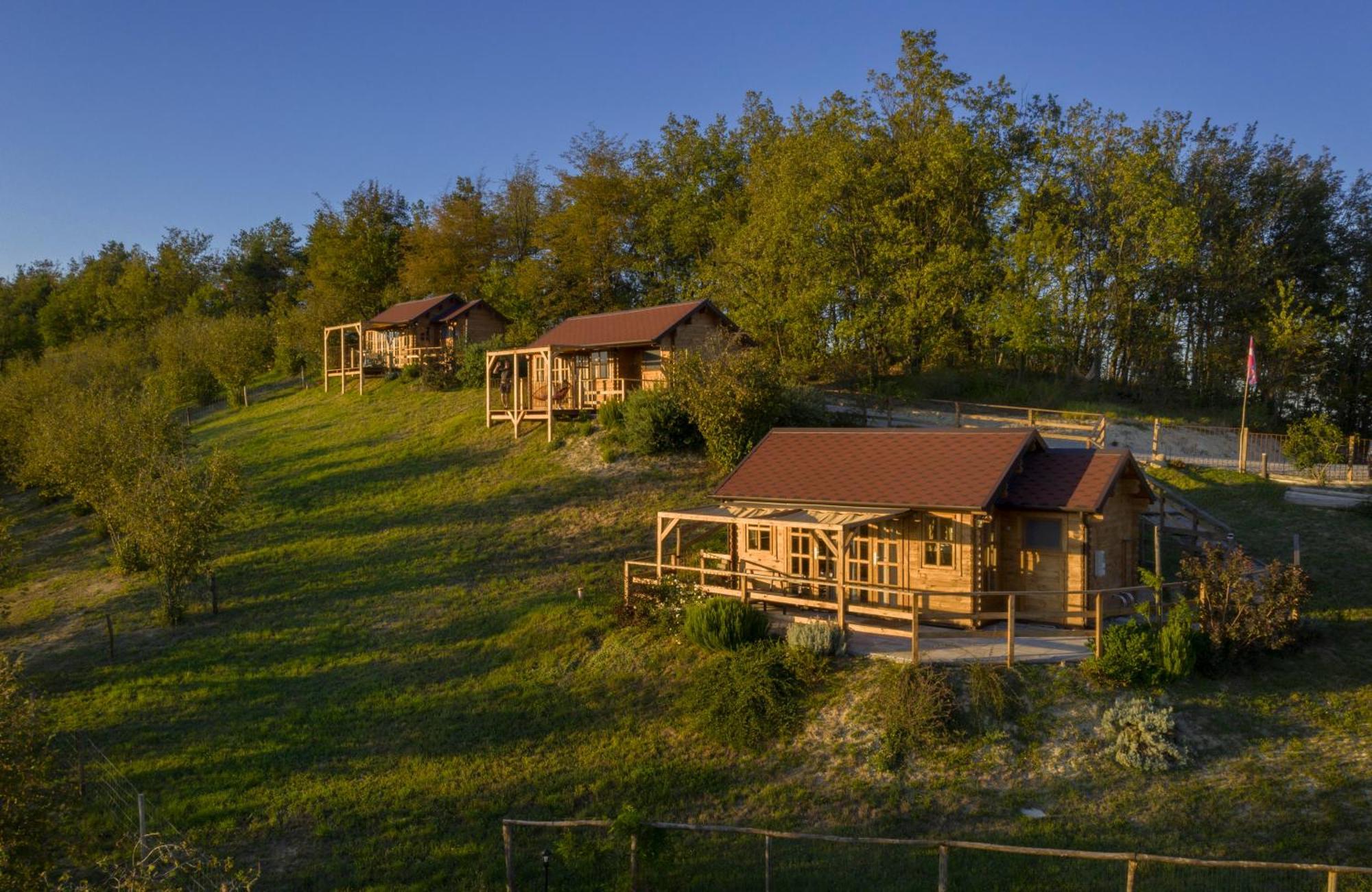 Pian Del Mund Hotel Borgomale Exterior photo