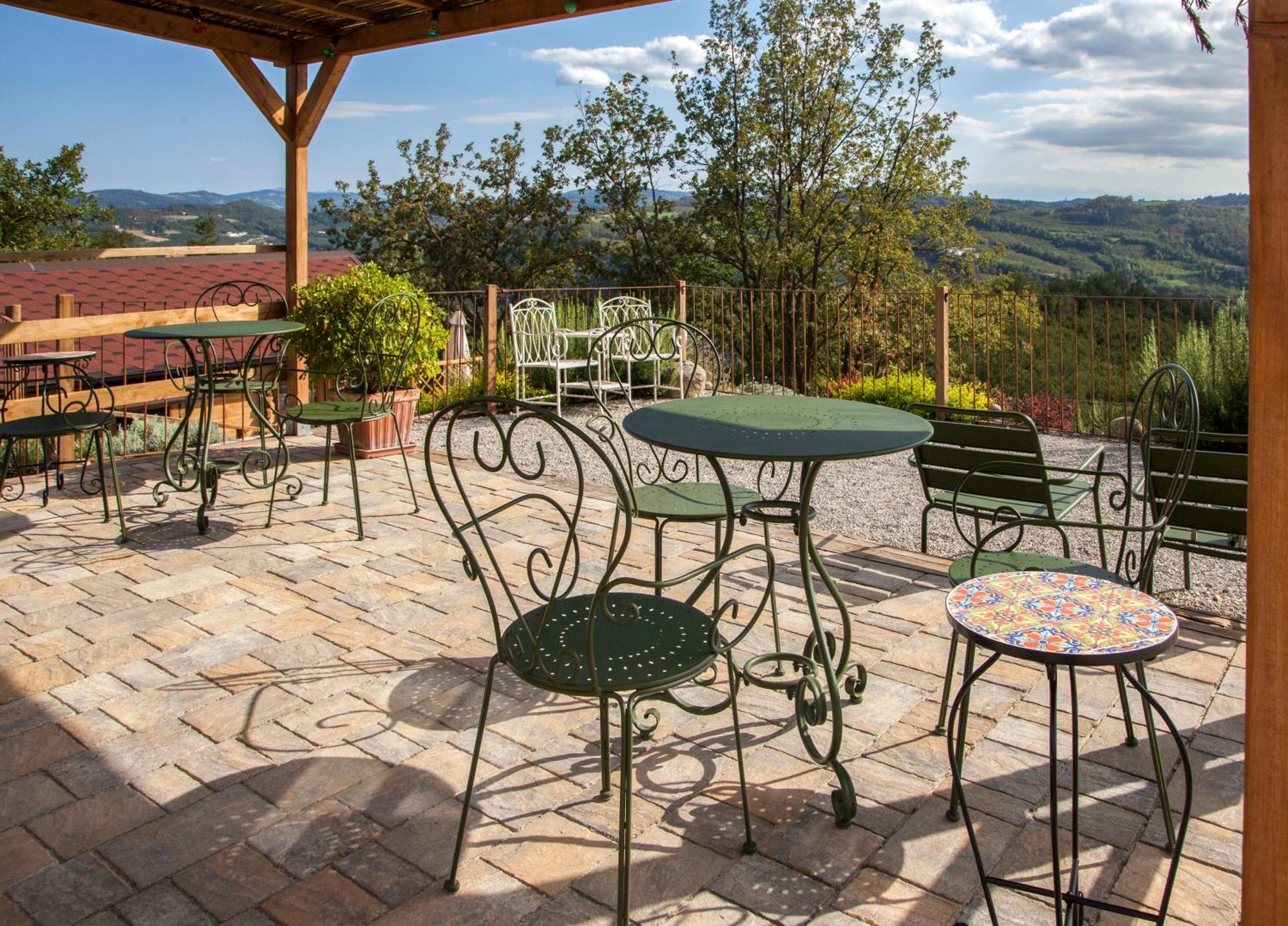 Pian Del Mund Hotel Borgomale Exterior photo